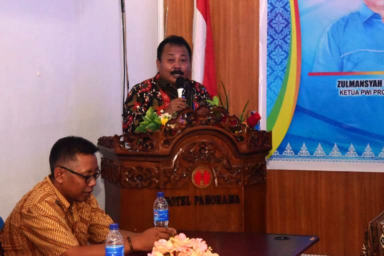 Asisten Perekonomian dan Pembangunan H. Heri Indra putra membacakan sambupatn Bupati Bengkalis
