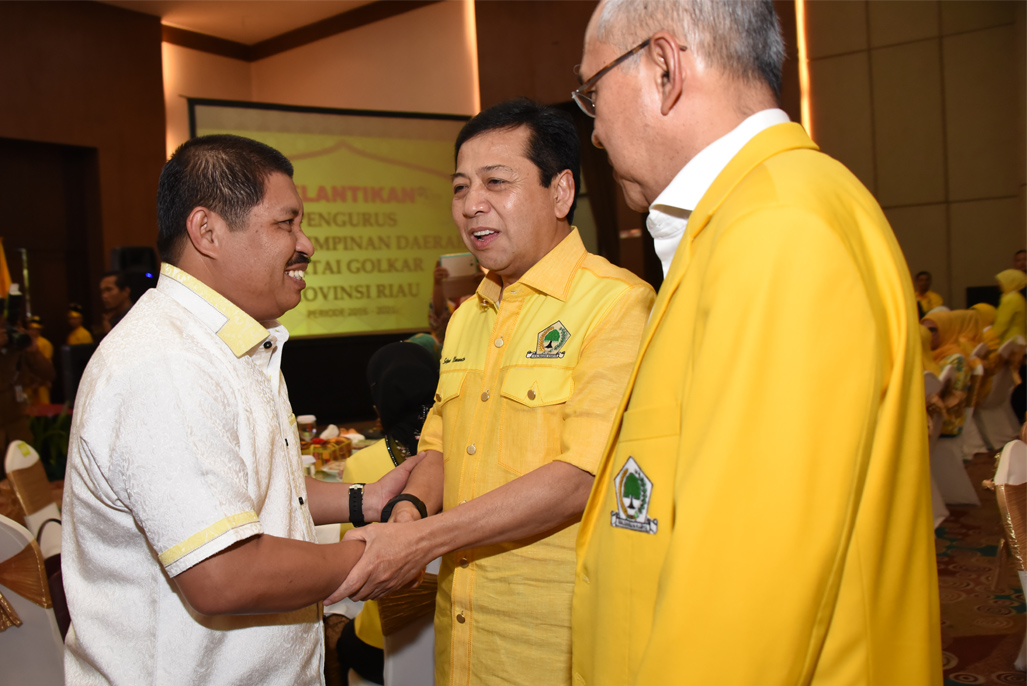 Bupati bersama Gubernur Riau dan Ketua Umum Golkar Pusat Setya Novanto