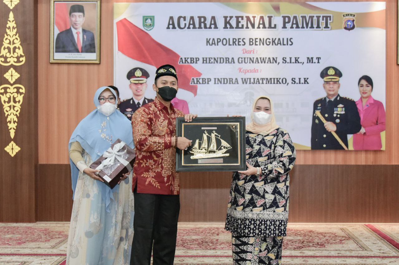Keharuan Mengisi Malam Kenal Pamit Kapolres Bengkalis