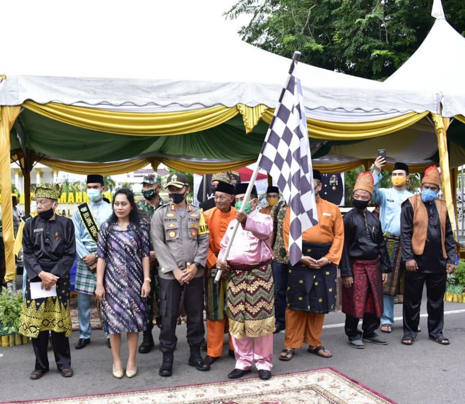 H. Tengku Zainuddin Hadiri Kegiatan Bhakti Sosial Sempena HUT Bhayangkara Ke-74 Tahun 2020