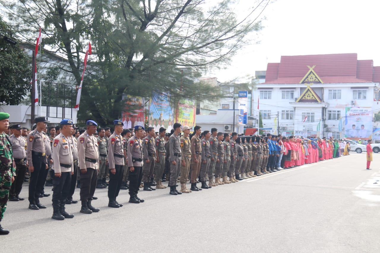 Hadiri Hari Ulang Tahun Kabupaten Rohil, Bupati Ucapkan Selamat