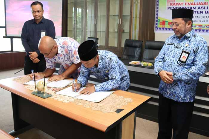 Penandatanganan Perjanjian Kerja Sama Bapenda Bengkalis dengan PT. BNI Cabang Dumai