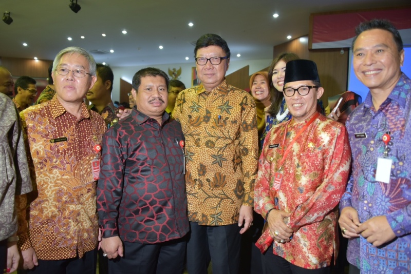 Mendagri Tjahjo Kumolo: “Camat Harus Awasi Eks ISIS”