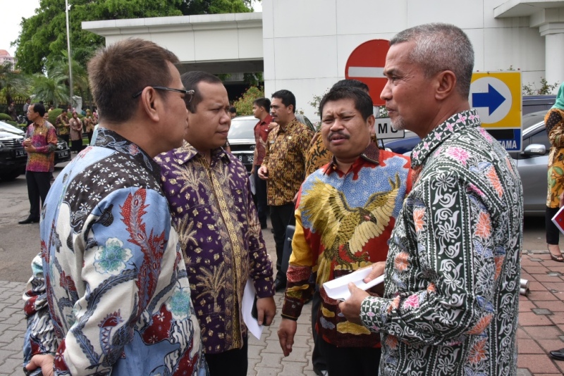 Bupati dan Wabup Ikuti Rapat Kerja Bersama Presiden Jokowi