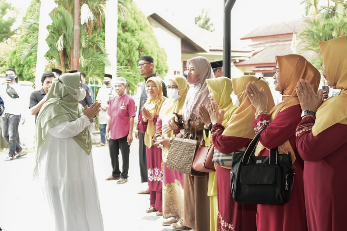 Hari Ke-3 Ramadhan, Bupati Kasmarni Lanjutkan Berbuka Puasa Dengan Masyarakat Pematang Pudu