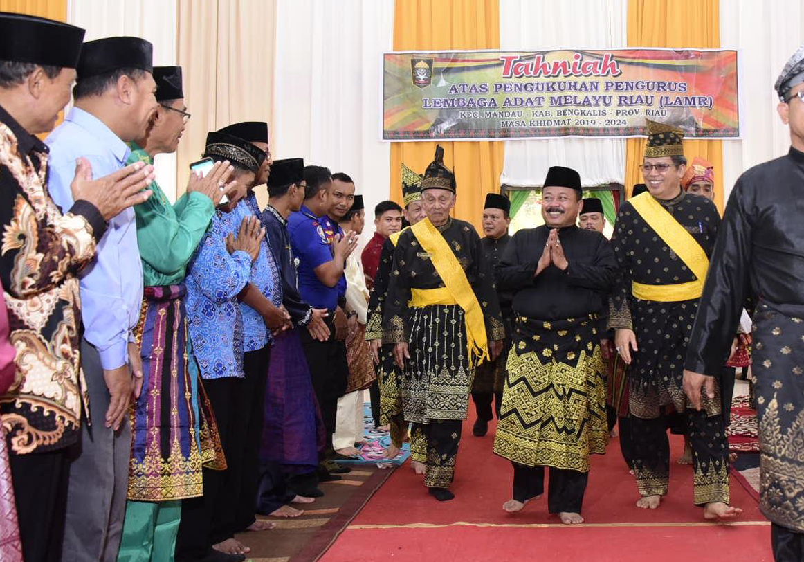 Bupati Bengkalis Hadiri Pengukuhan LAM Riau Kecamatan Mandau