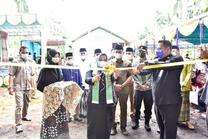 Pesan Bupati Kasmarni : Tetap Istiqomah dan Jaga Ghiroh Menuntut Ilmu