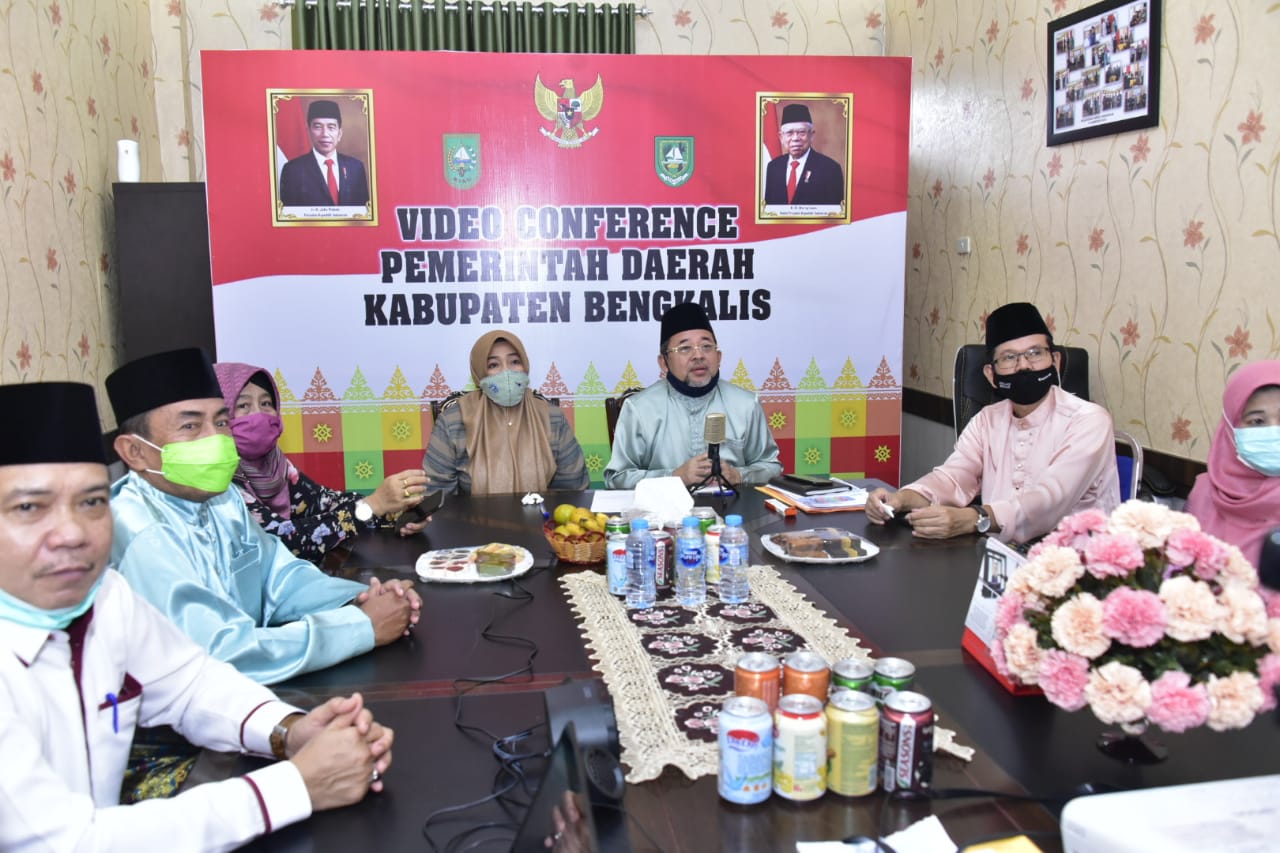 Plh. Bupati Ikuti Silaturrahmi Idul Fitri Online Dengan Gubri dan Bupati/Walikota Se-Riau