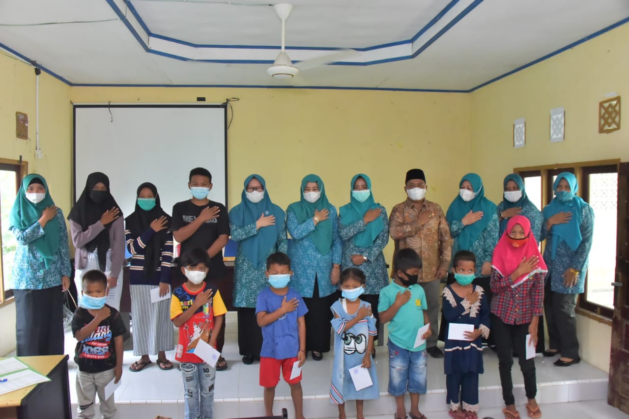 30 Anak Yatim Desa Kuala Penaso Terima Santunan Dari TP-PKK Kabupaten Bengkalis