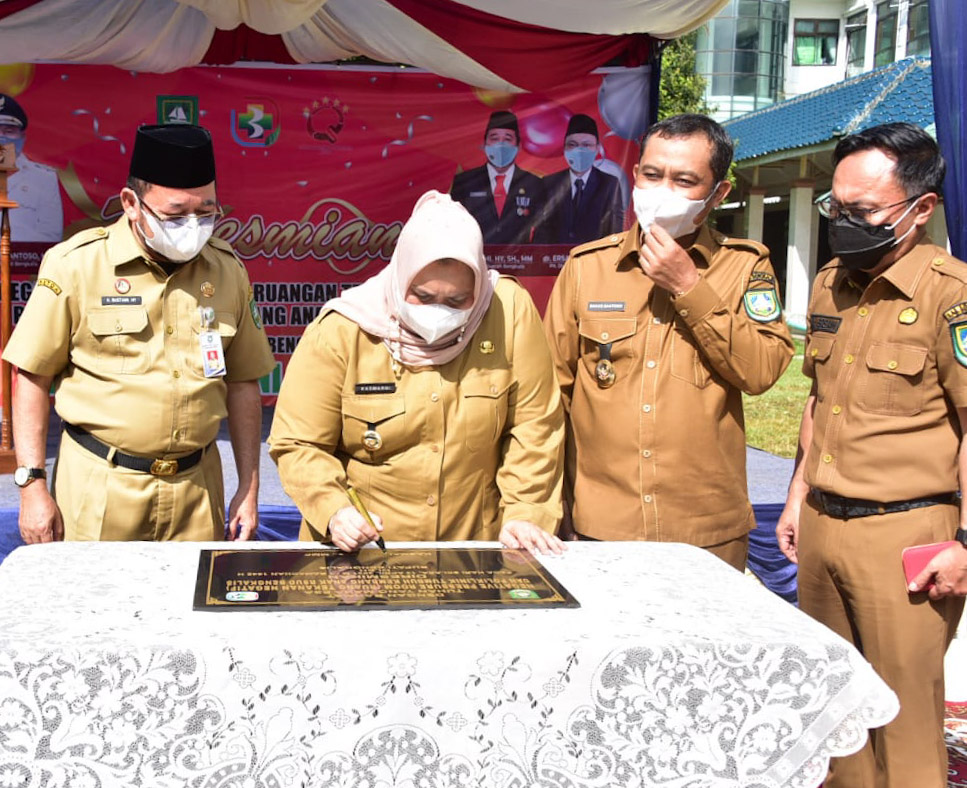 Bupati Kasmarni Resmikan Ruang Tekanan Negatif Dan Poliklinik Tumbuh Kembang RSUD Bengkalis