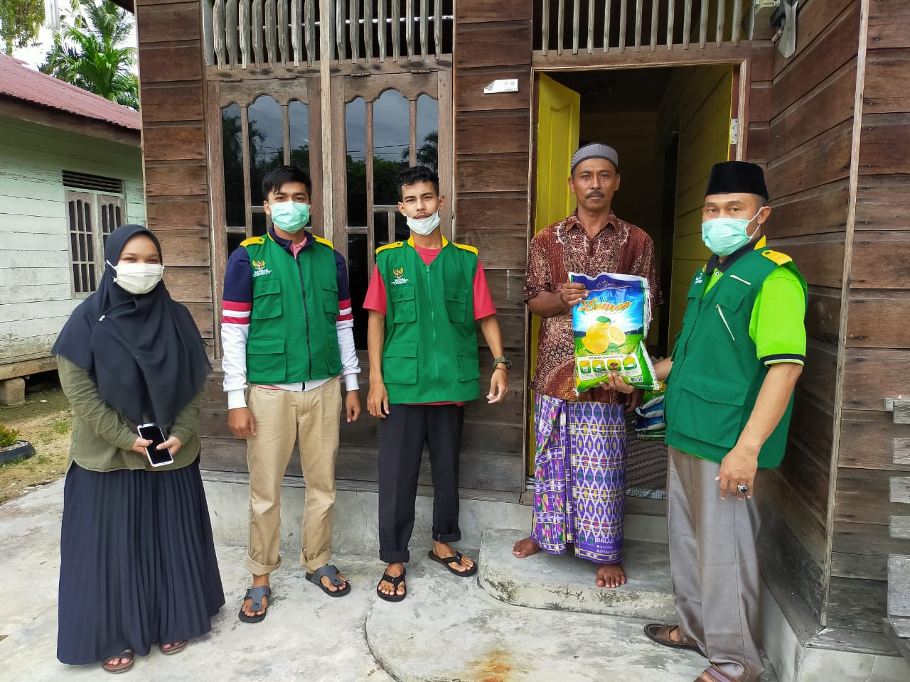 Baznas Bengkalis Salurkan Paket Sembako Dari Baznas Provinsi Riau